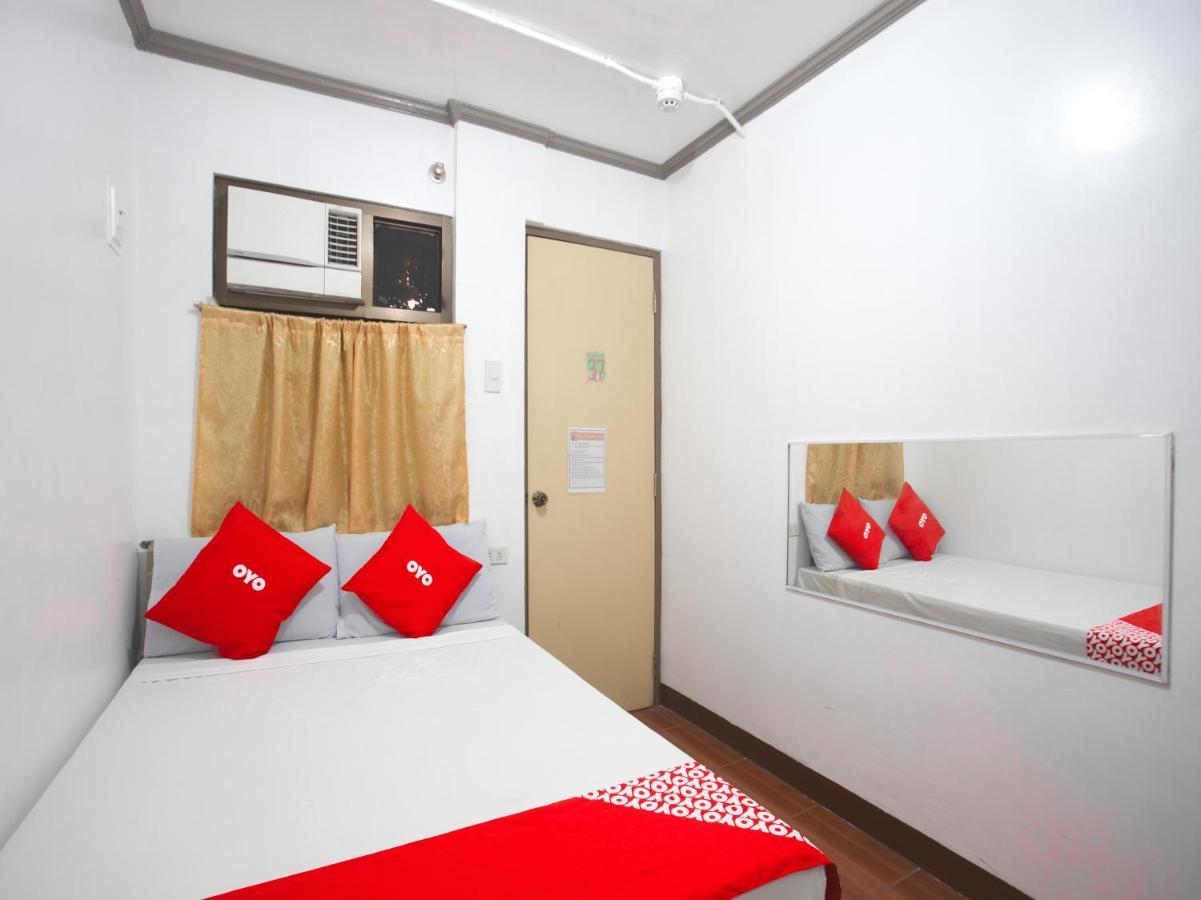 Oyo 802 Ka Farah'S Inn Антіполо Екстер'єр фото